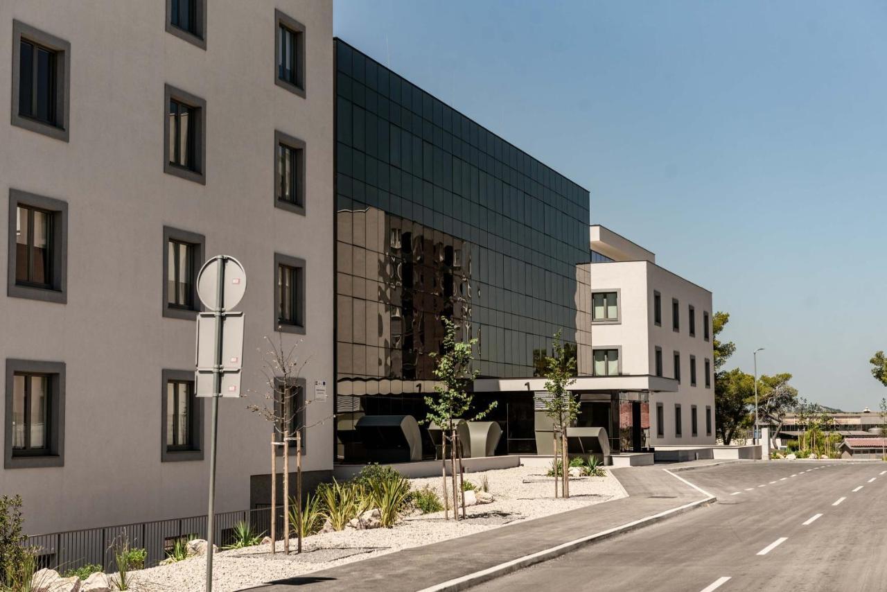 Hostel 'Sd Palacin' Szybenik Zewnętrze zdjęcie